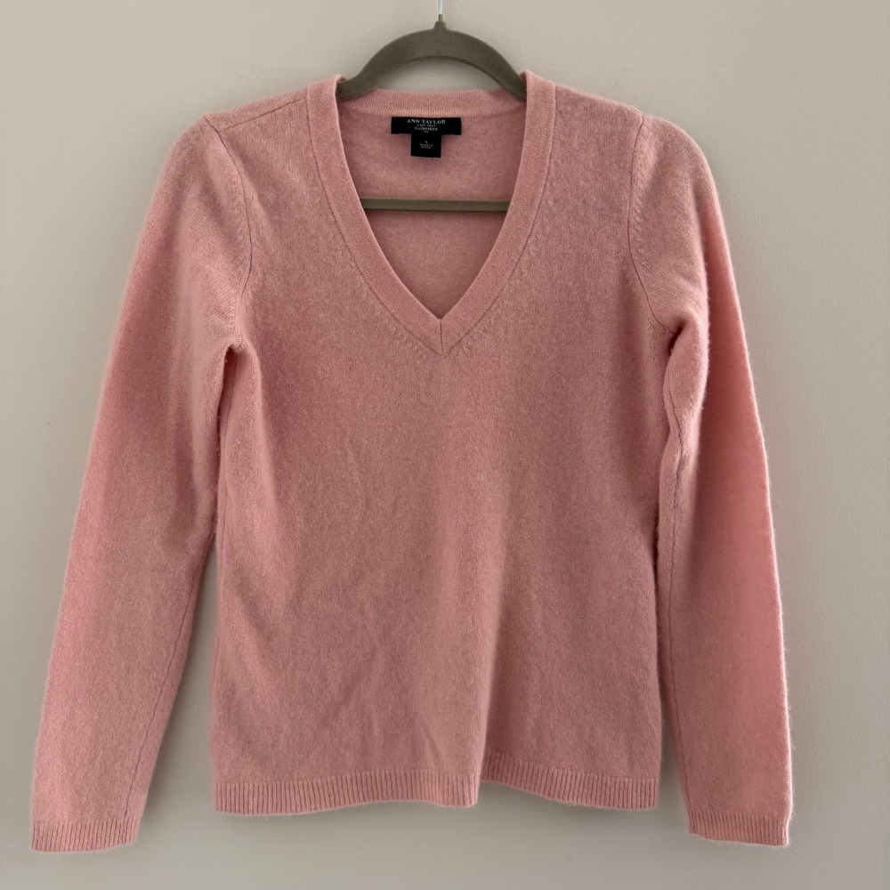 Ann Taylor Pink Cashmere V-Neck Sweater Women Small Long Sleeve Knit Top